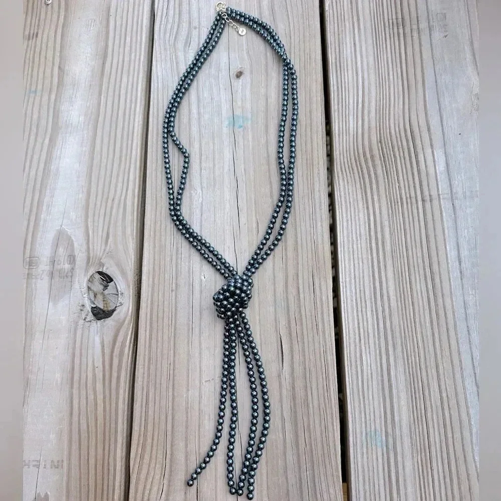 Anthropologie NAVY BLUE PEARL T LARIAR NECKLACE